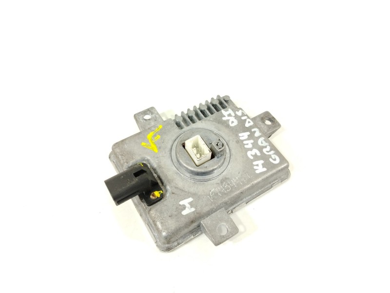 Recambio de centralita faros xenon para mitsubishi grandis (na_w) 2.0 di-d (na8w) referencia OEM IAM X6T02981  