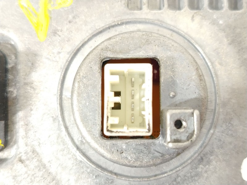 Recambio de centralita faros xenon para mitsubishi grandis (na_w) 2.0 di-d (na8w) referencia OEM IAM X6T02981  