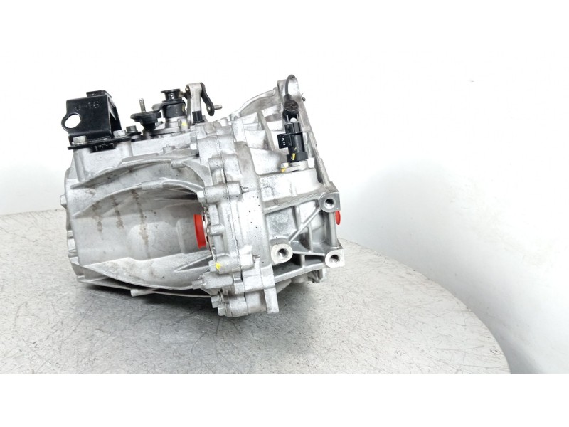 Recambio de caja cambios para hyundai i30 (gd) 1.6 crdi referencia OEM IAM WBJ6H  