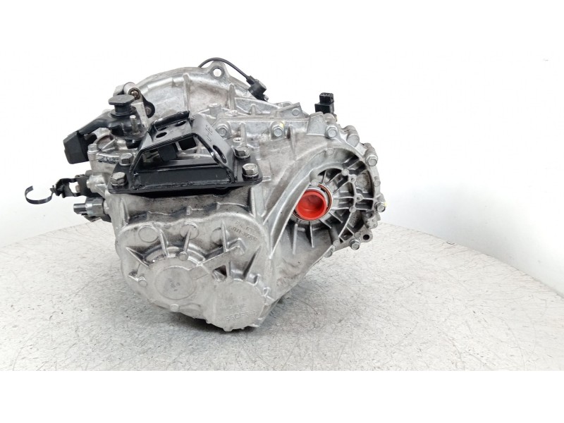 Recambio de caja cambios para hyundai i30 (gd) 1.6 crdi referencia OEM IAM WBJ6H  