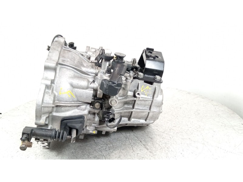 Recambio de caja cambios para hyundai i30 (gd) 1.6 crdi referencia OEM IAM WBJ6H  