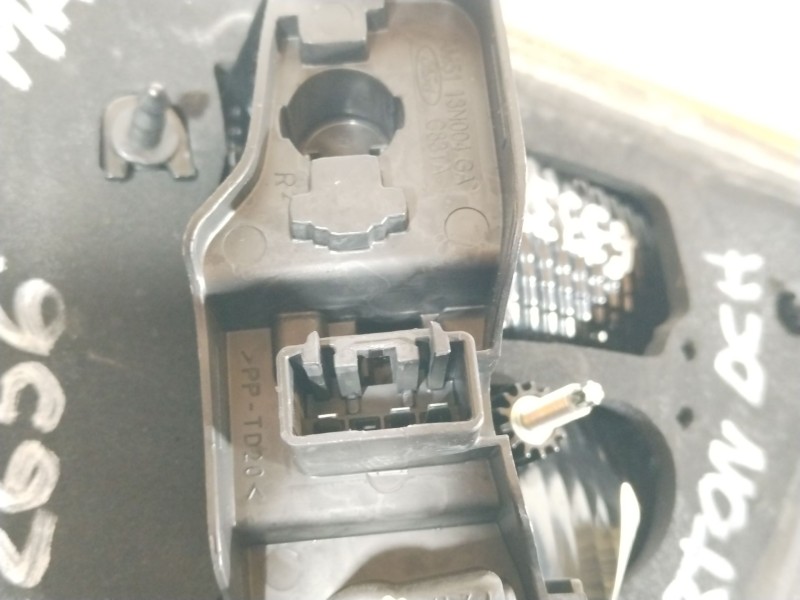 Recambio de piloto trasero derecho en porton para ford c-max edition referencia OEM IAM AM5113A602BE 89502668 