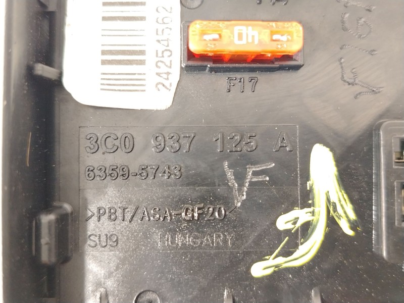Recambio de caja reles / fusibles para volkswagen passat b7 (362) 2.0 tdi referencia OEM IAM 3C0937125A  