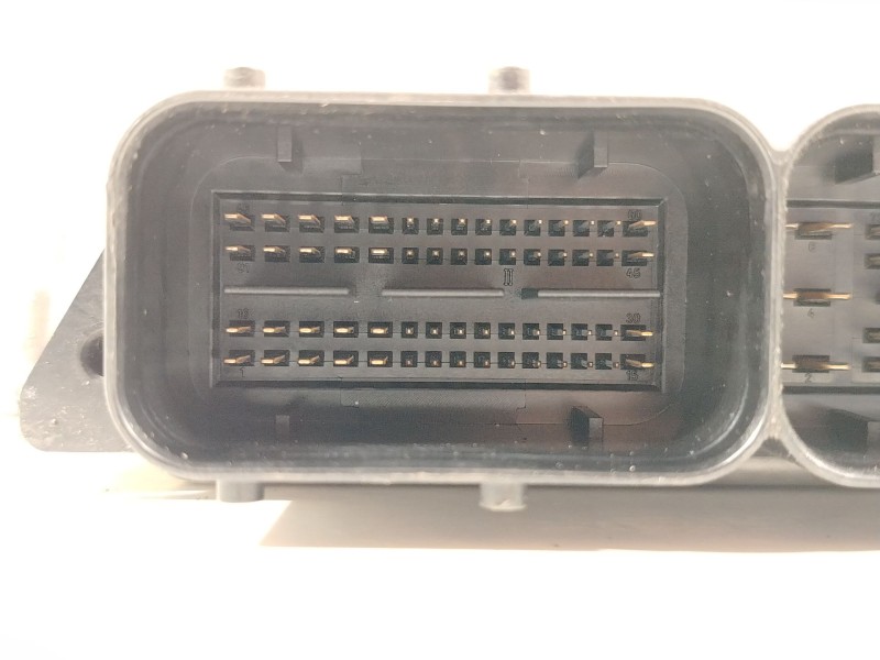 Recambio de centralita motor uce para volkswagen passat b7 (362) 2.0 tdi referencia OEM IAM 03L907309AE 0281017946 