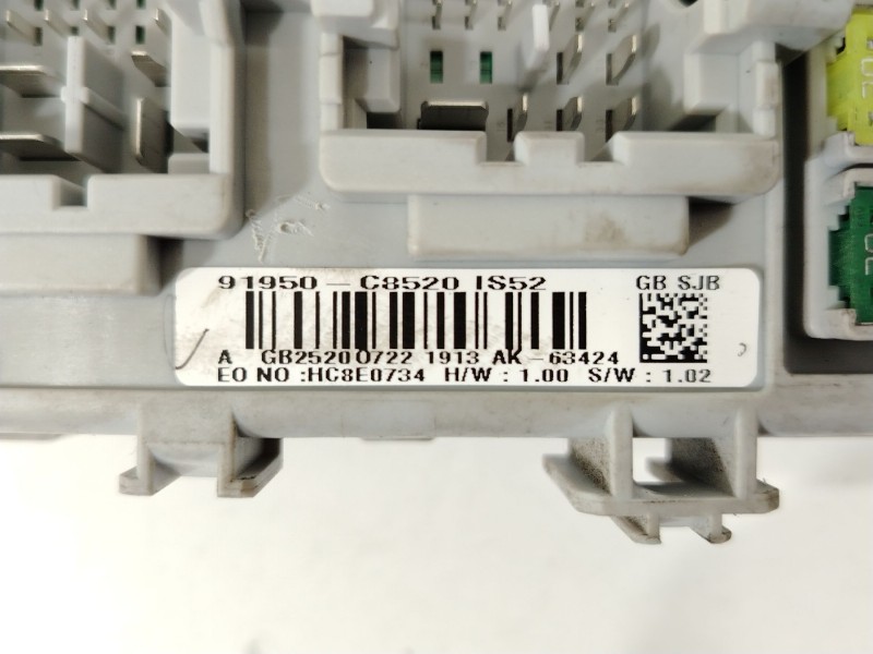 Recambio de caja reles / fusibles para hyundai i20 classic referencia OEM IAM 91950C8520  