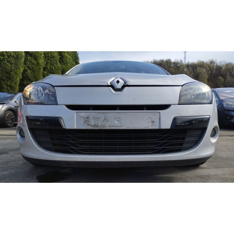 Recambio de paragolpes delantero para renault megane iii hatchback (bz0/1_, b3_) 1.5 dci referencia OEM IAM 620220004R  