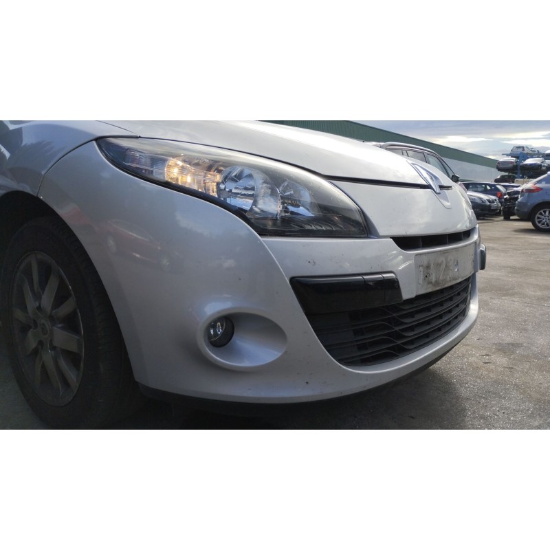 Recambio de paragolpes delantero para renault megane iii hatchback (bz0/1_, b3_) 1.5 dci referencia OEM IAM 620220004R  