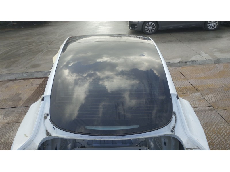 Recambio de carroceria completa para tesla model 3 (5yj3) ev referencia OEM IAM   
