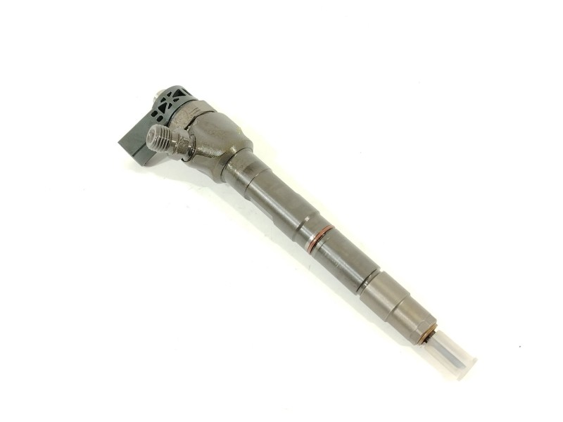 Recambio de inyector para seat leon (5f1) 1.6 tdi referencia OEM IAM 04L130277AJ  