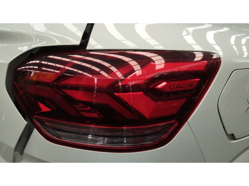 Recambio de piloto trasero derecho para dacia sandero iii 1.0 tce 90 referencia OEM IAM   