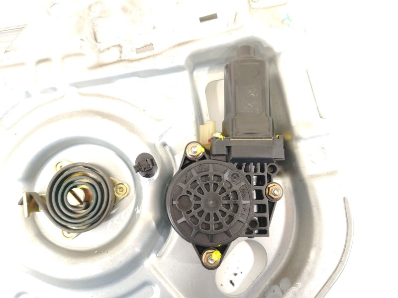 Recambio de elevalunas trasero izquierdo para hyundai tucson (jm) 2.0 crdi referencia OEM IAM 834702E010  