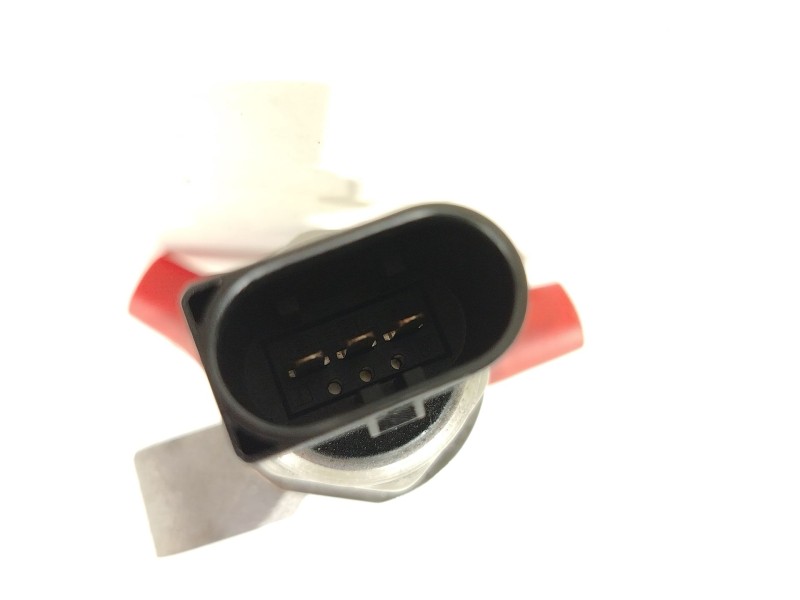 Recambio de rampa inyectora para seat leon (5f1) 1.6 tdi referencia OEM IAM 04L130089B 04L906054 057130764AB