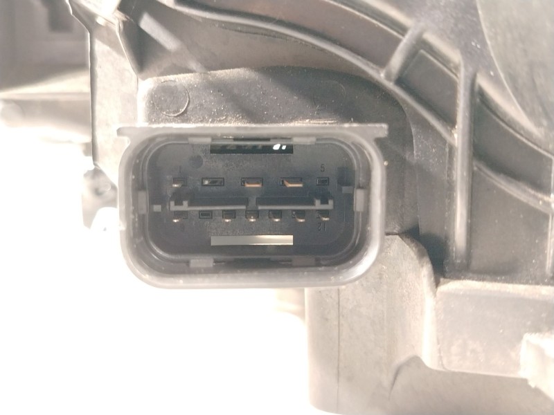 Recambio de faro derecho para bmw 1 (e87) 118 i referencia OEM IAM 63126924486 89310921 