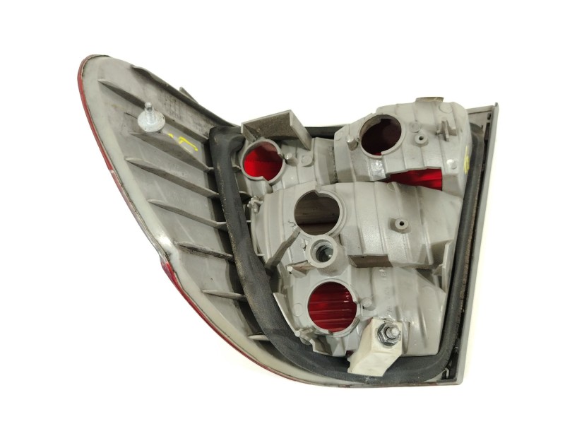 Recambio de piloto trasero izquierdo para bmw 3 (e46) 320 d referencia OEM IAM 63216946533  