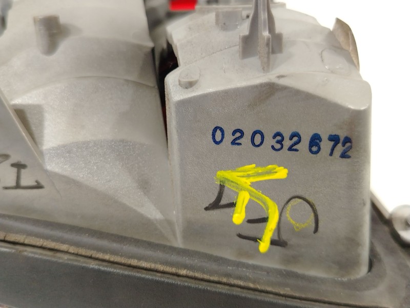 Recambio de piloto trasero izquierdo para bmw 3 (e46) 320 d referencia OEM IAM 63216946533  