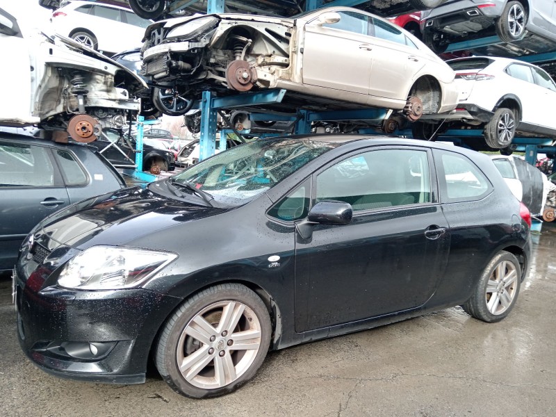 toyota auris (_e15_) del año 2008