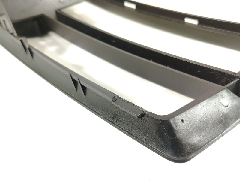 Recambio de rejilla paragolpes derecha para audi a4 b7 (8ec) 2.0 tdi referencia OEM IAM 8E0807682F  