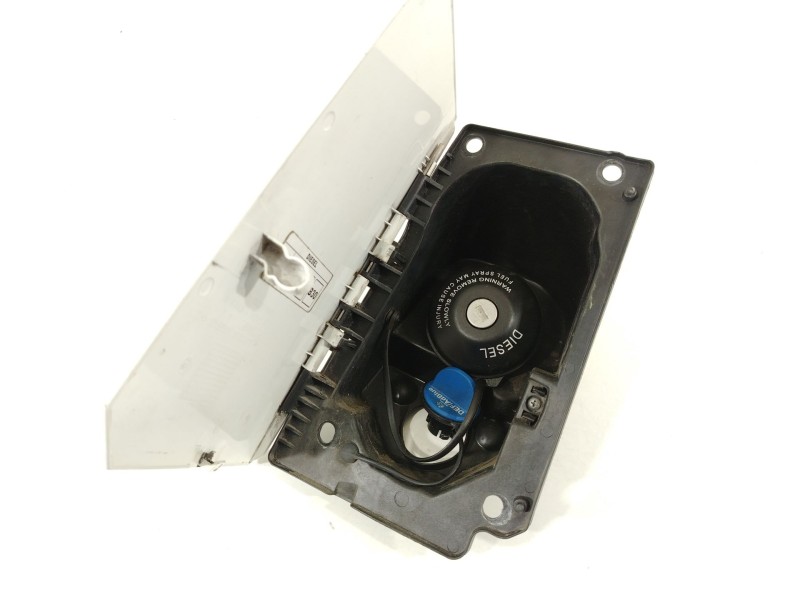 Recambio de tapa exterior combustible para peugeot boxer furgoneta 2.2 bluehdi 140 referencia OEM IAM 1385931080 53359501 