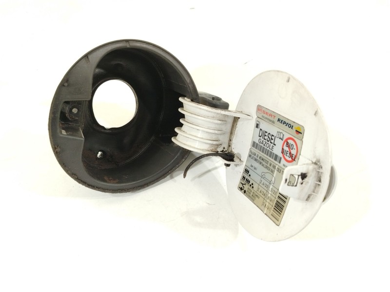 Recambio de tapa exterior combustible para seat leon (1p1) 1.9 tdi referencia OEM IAM 1P0809905 1K0010375S 1K0010497C