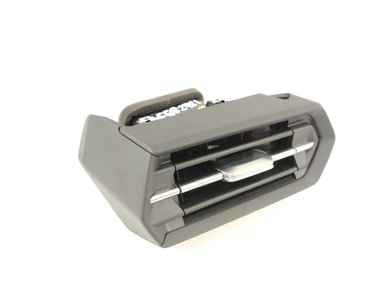 Recambio de rejilla aireadora para audi a3 sportback (8y) gy referencia OEM IAM 8Y1820901A  