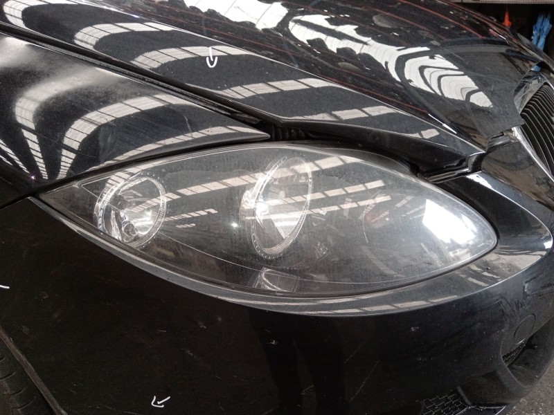 Recambio de faro derecho para seat leon (1p1) 1.9 tdi referencia OEM IAM 5P1941006E 89315806 