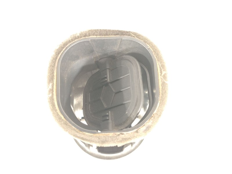 Recambio de rejilla aireadora para audi a3 (8p) 2.0 tdi ambition referencia OEM IAM 8J0820901A 8J0820901B 8J0820901C