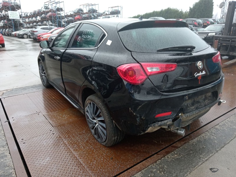 alfa romeo giulietta (940_) del año 2016