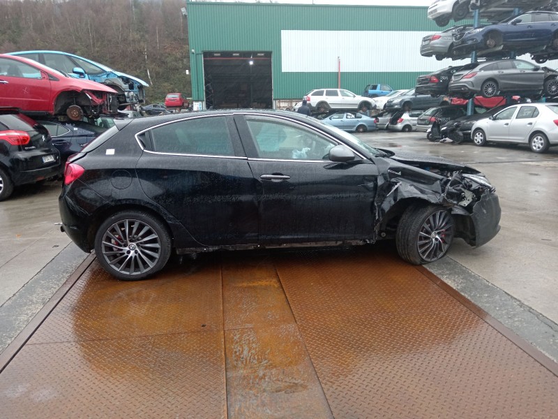 alfa romeo giulietta (940_) del año 2016