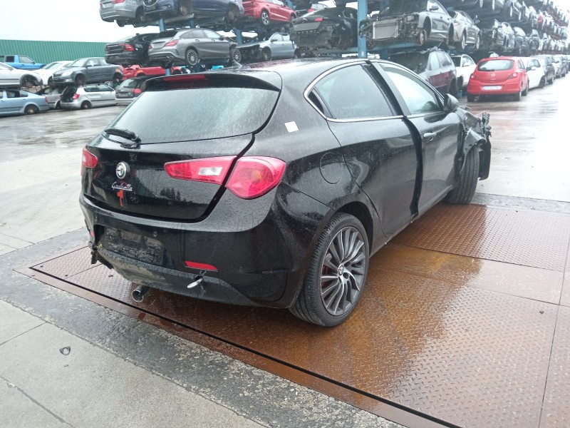 alfa romeo giulietta (940_) del año 2016