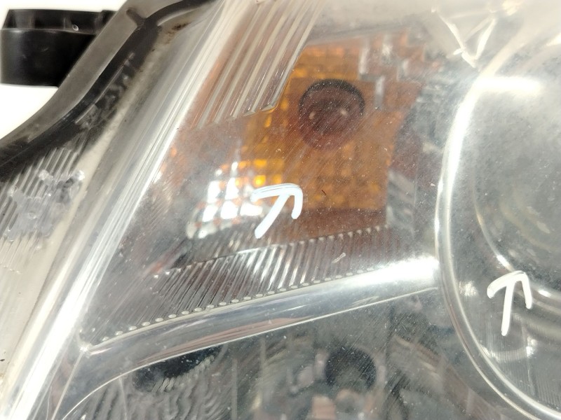 Recambio de faro izquierdo para toyota avensis sedán (_t27_) 2.0 d-4d (adt270_) referencia OEM IAM 8117005310 8116605310 