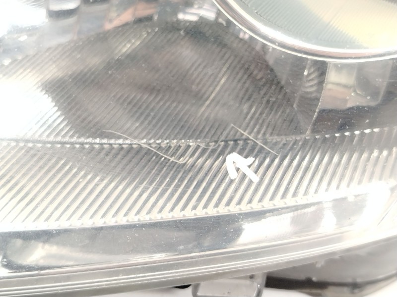 Recambio de faro izquierdo para toyota avensis sedán (_t27_) 2.0 d-4d (adt270_) referencia OEM IAM 8117005310 8116605310 