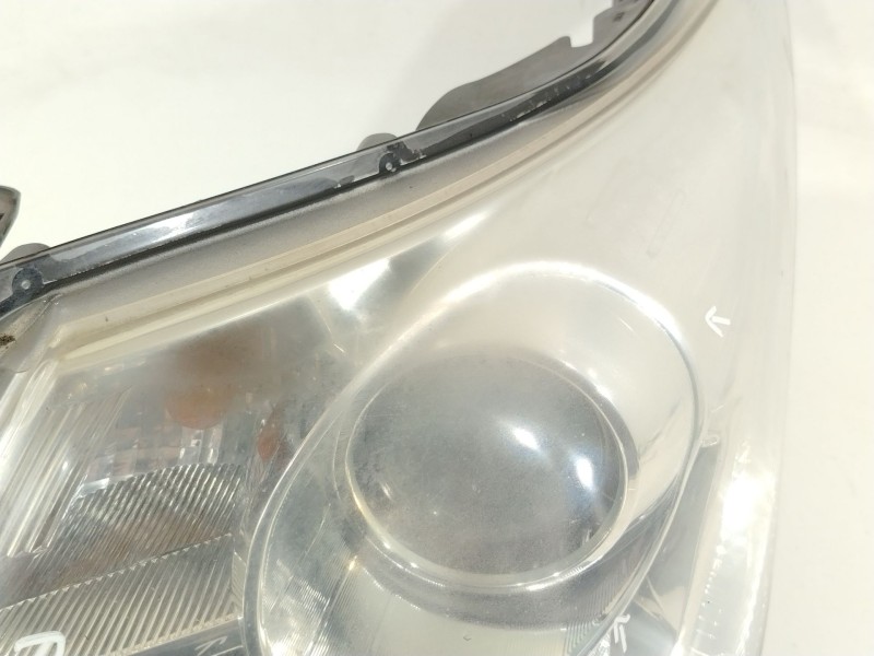 Recambio de faro izquierdo para toyota avensis sedán (_t27_) 2.0 d-4d (adt270_) referencia OEM IAM 8117005310 8116605310 