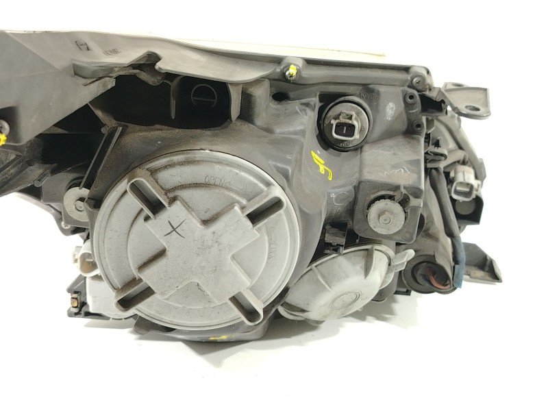 Recambio de faro izquierdo para toyota avensis sedán (_t27_) 2.0 d-4d (adt270_) referencia OEM IAM 8117005310 8116605310 