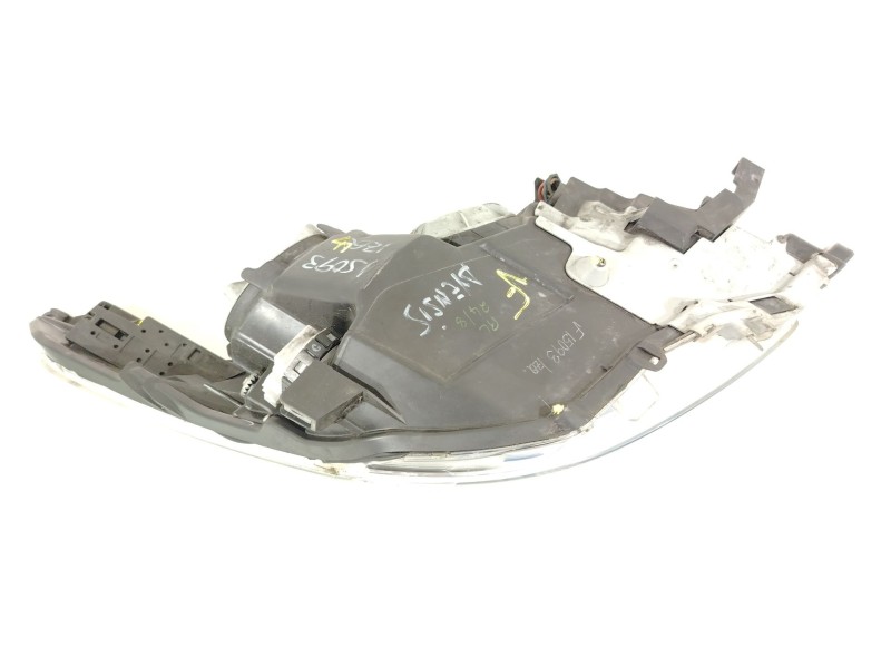 Recambio de faro izquierdo para toyota avensis sedán (_t27_) 2.0 d-4d (adt270_) referencia OEM IAM 8117005310 8116605310 