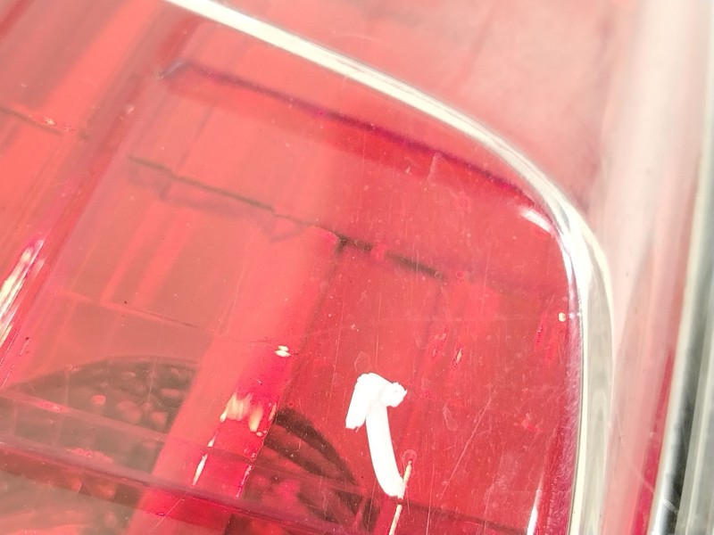 Recambio de piloto trasero izquierdo para toyota avensis sedán (_t27_) 2.0 d-4d (adt270_) referencia OEM IAM 8156105270  