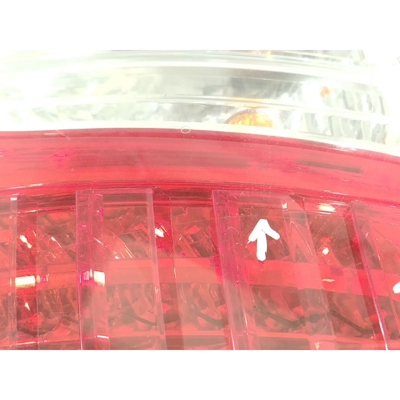 Recambio de piloto trasero izquierdo para toyota avensis sedán (_t27_) 2.0 d-4d (adt270_) referencia OEM IAM 8156105270  