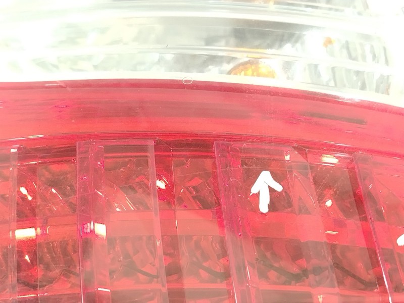 Recambio de piloto trasero izquierdo para toyota avensis sedán (_t27_) 2.0 d-4d (adt270_) referencia OEM IAM 8156105270  