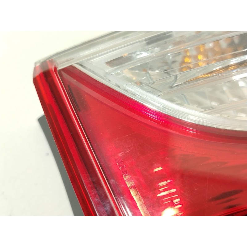 Recambio de piloto trasero izquierdo para toyota avensis sedán (_t27_) 2.0 d-4d (adt270_) referencia OEM IAM 8156105270  