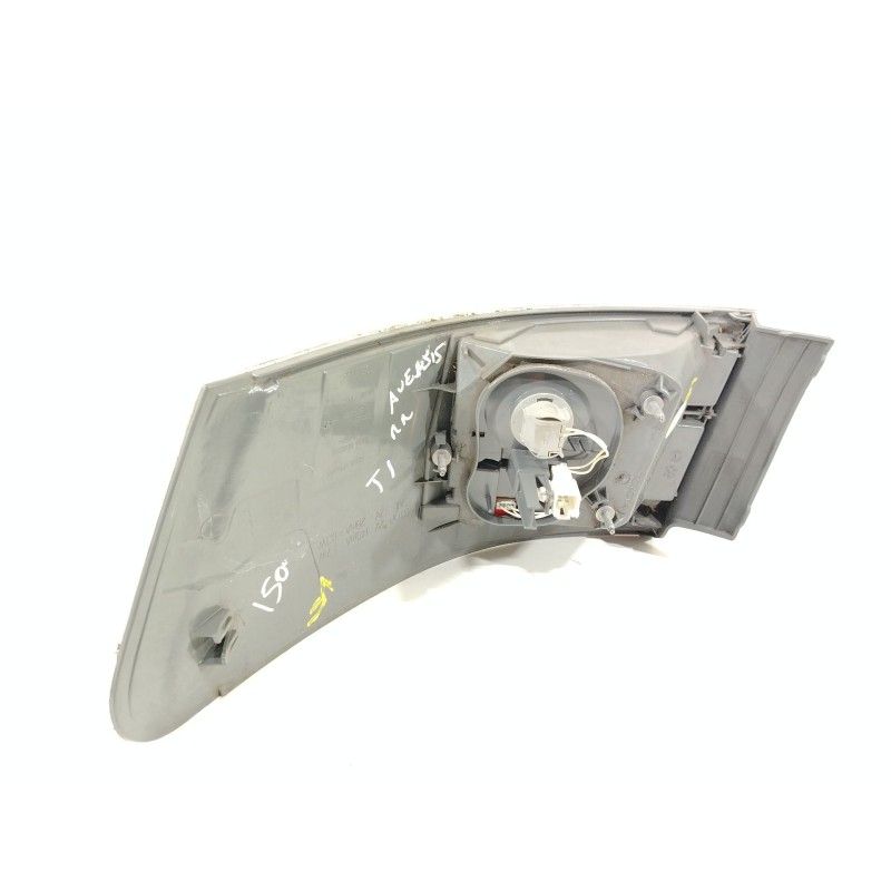 Recambio de piloto trasero izquierdo para toyota avensis sedán (_t27_) 2.0 d-4d (adt270_) referencia OEM IAM 8156105270  