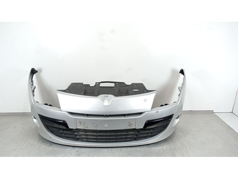 Recambio de paragolpes delantero para renault megane iii hatchback (bz0/1_, b3_) 1.5 dci referencia OEM IAM 620220004R  