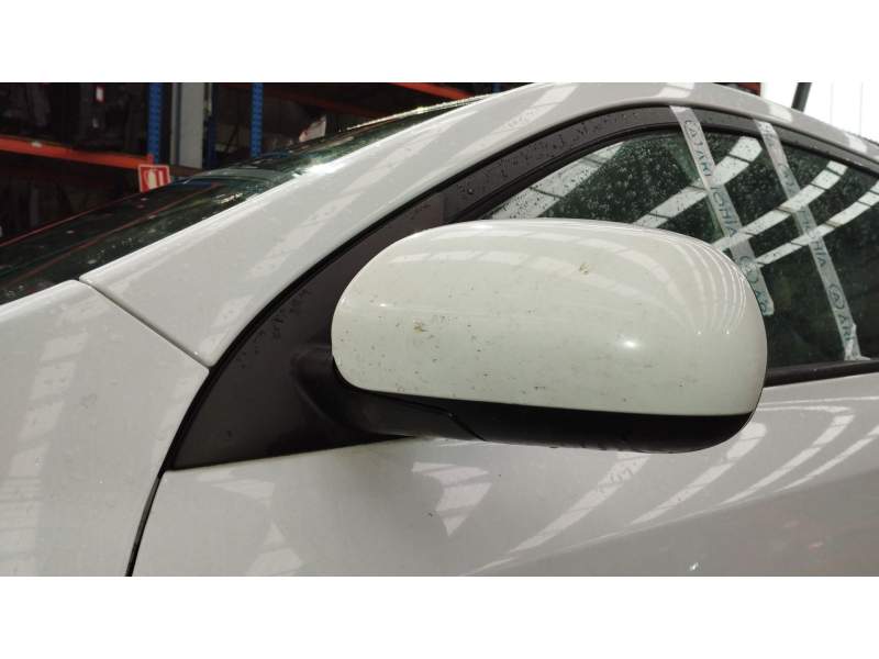 RETROVISOR IZQUIERDO 