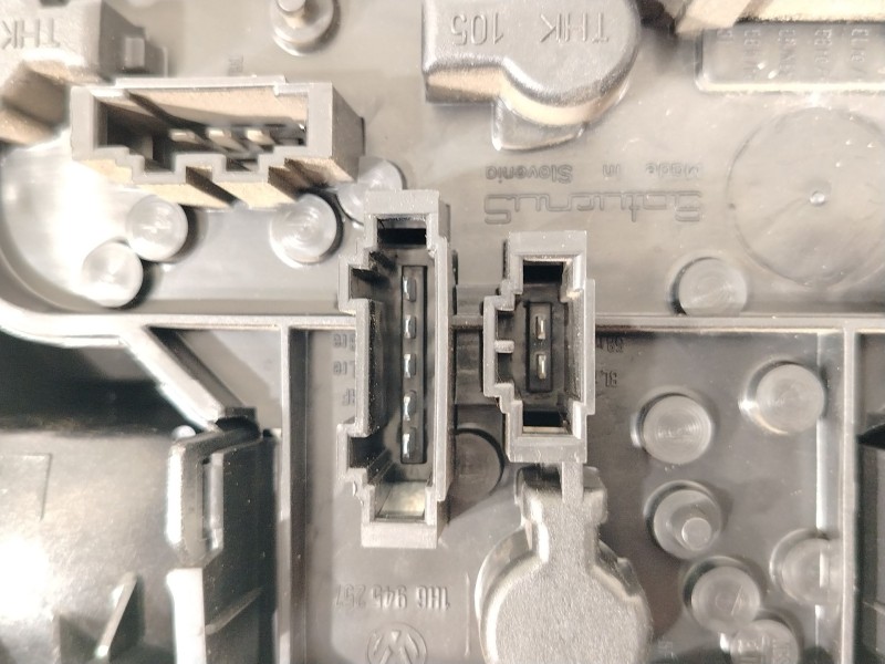 Recambio de piloto trasero izquierdo para volkswagen golf iii (1h1) 1.8 referencia OEM IAM 1H6945111E 1H6945520 