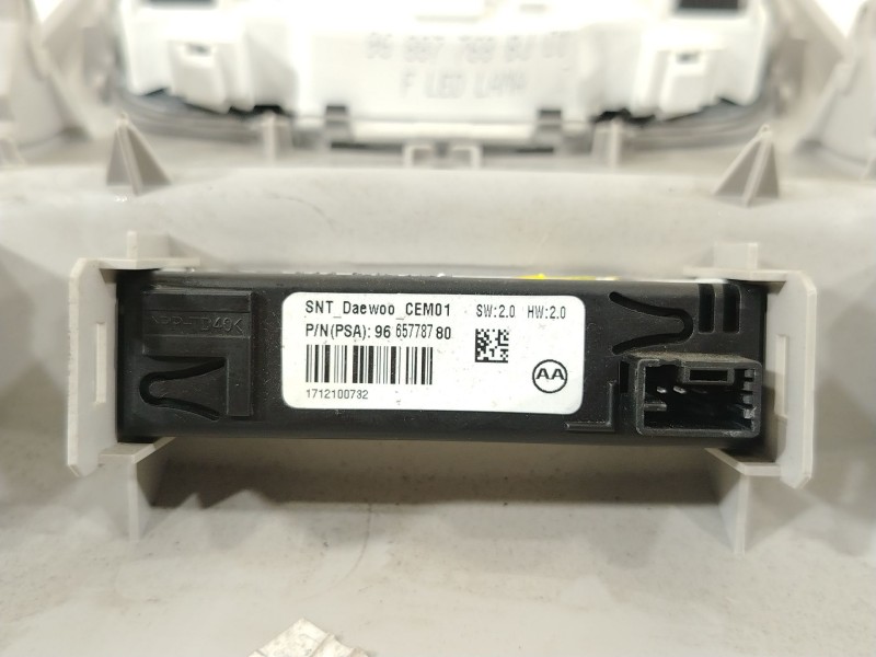 Recambio de luz interior para citroën c4 lim. business referencia OEM IAM 96887768BJ 9665778780 9671645977