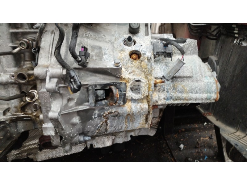 Recambio de caja cambios para peugeot 208 2020 referencia OEM IAM 20V256  