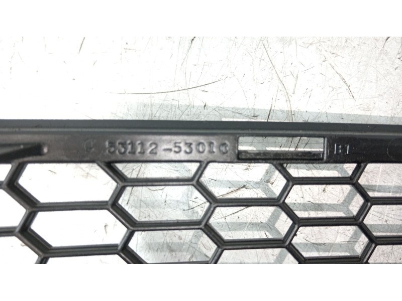 Recambio de rejilla paragolpes delantero para lexus is ii (_e2_) 220d (ale20) referencia OEM IAM 5311253010  
