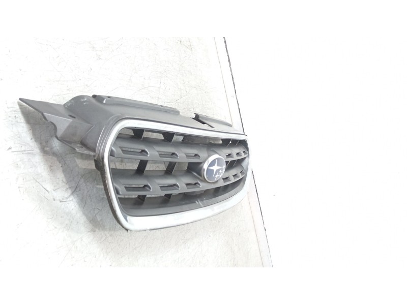Recambio de rejilla delantera para subaru legacy iv (bl) 2.5 awd (bl9) referencia OEM IAM 91121AG020  