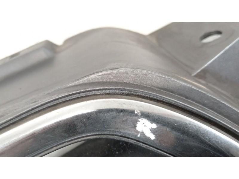 Recambio de rejilla delantera para subaru legacy iv (bl) 2.5 awd (bl9) referencia OEM IAM 91121AG020  