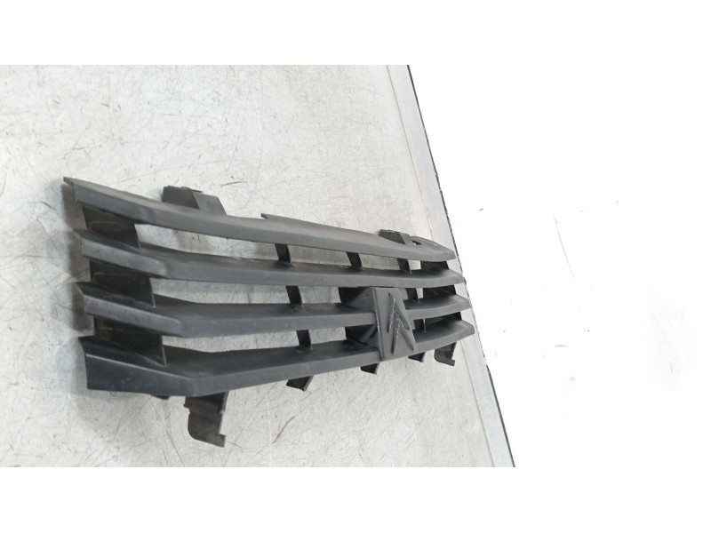 Recambio de rejilla delantera para citroën c15 furgoneta/monovolumen (vd_) 1.9 d referencia OEM IAM 9612999177  