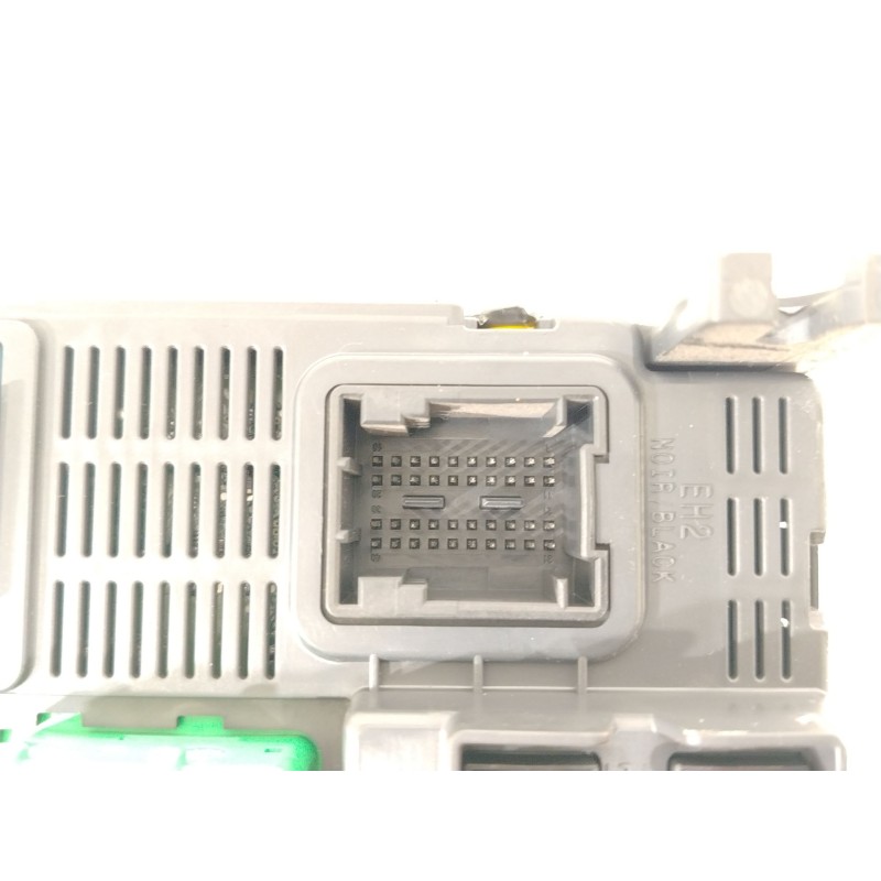 Recambio de caja reles / fusibles para citroën c4 cactus 1.6 hdi 90 referencia OEM IAM 9807531680 BSIN02 