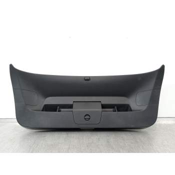 GUARNECIDO PORTON TRASERO 5G6867605 